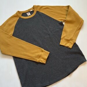 Levi's Men's Gray and Mustard Yellow raglan thermal long sleeve top.  Size Large
